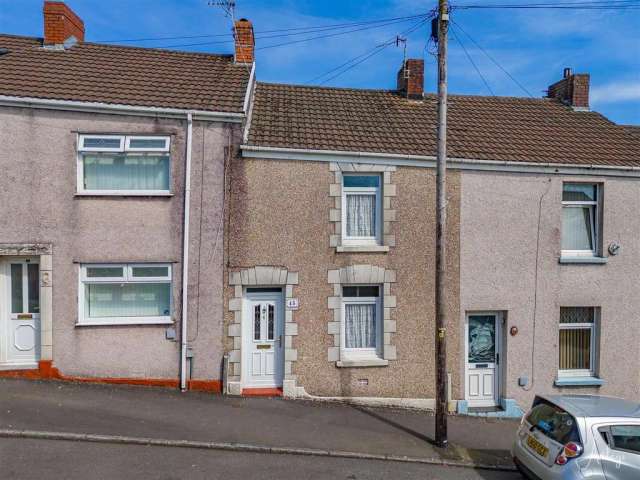 2 bedroom terraced house for sale