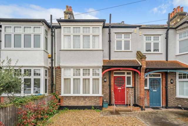 House Under Offer in London, England