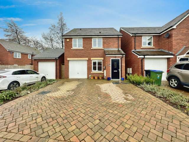 Detached house For Sale in Sandwell, England