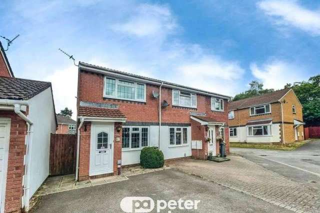 2 bedroom semi-detached house for sale