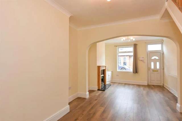 2 bedroom terraced house to rent