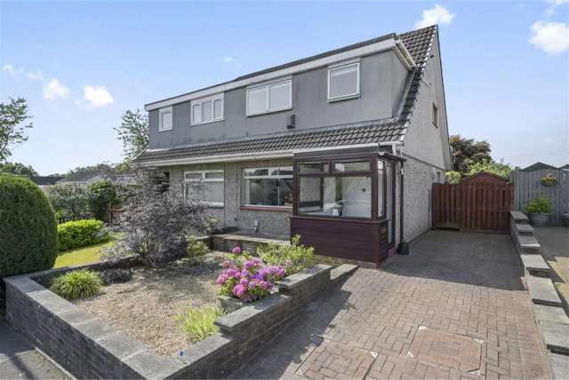 3 Bed House - Semi Detached with 1 Reception Room