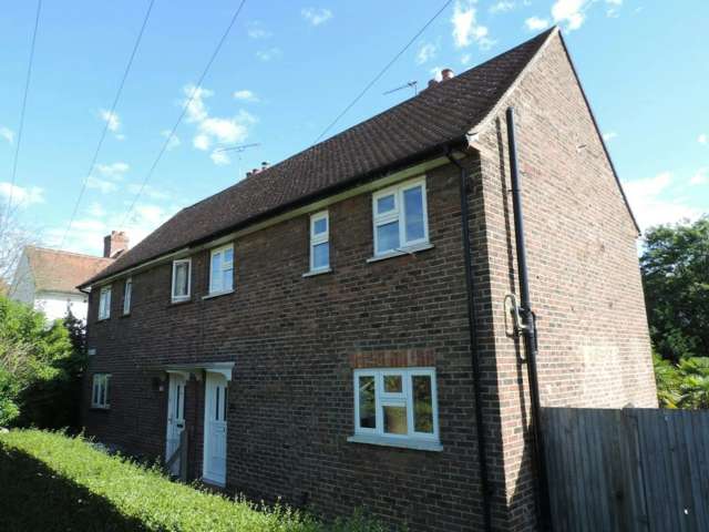 House For Rent in Guildford, England