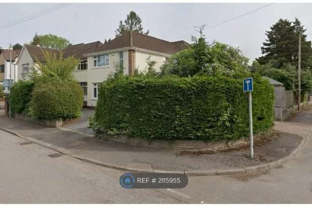 Detached house to rent in Rhiwbina Hill, Cardiff CF14