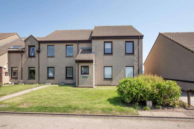 Flat For Rent in Stonehaven, Scotland