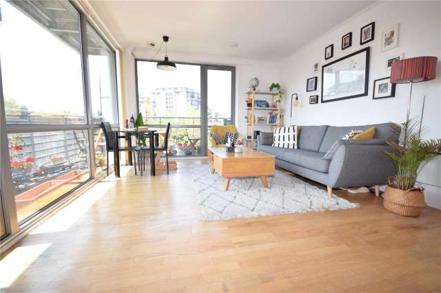 Apartment For Rent in Salford, England