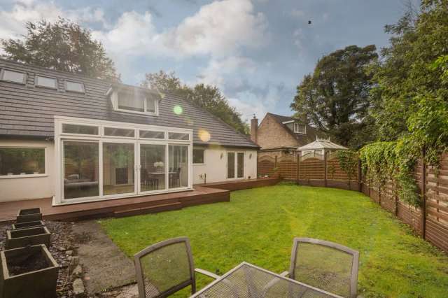 Bungalow For Sale in Kirklees, England