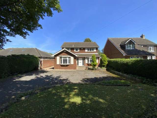 4 bedroom detached house for sale