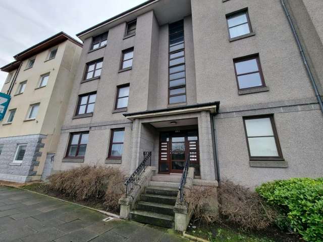 Flat For Sale in Aberdeen City, Scotland