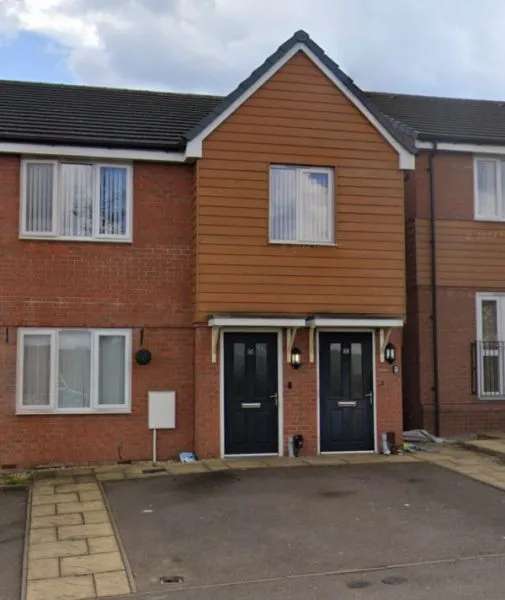 Flat For Rent in Metropolitan Borough of Solihull, England