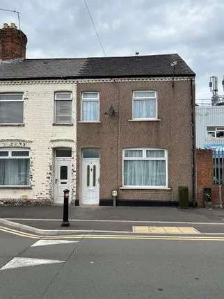 End terrace house to rent in North Clive Street, Cardiff CF11