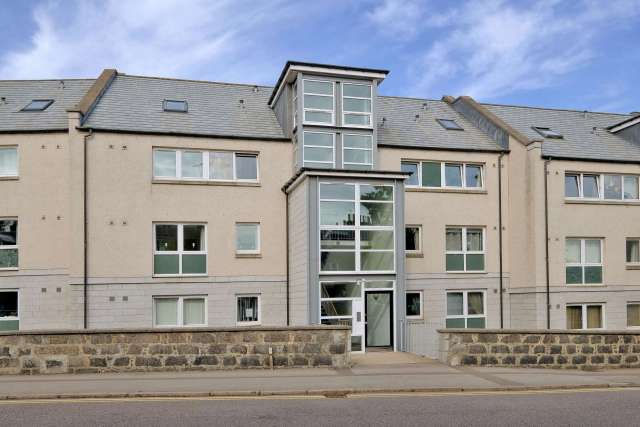 Flat For Sale in Aberdeen City, Scotland