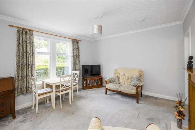 2 Bed Flat - Lower with 1 Reception Room