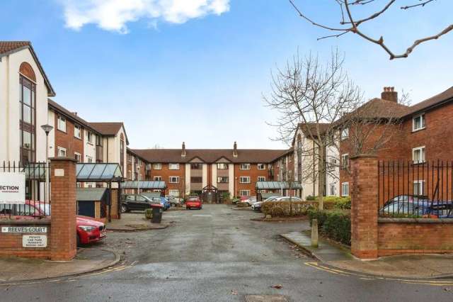 3 bedroom  Flat for sale, Salford, Greater Manchester, M5