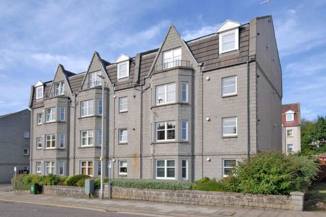 Flat For Sale in Aberdeen City, Scotland