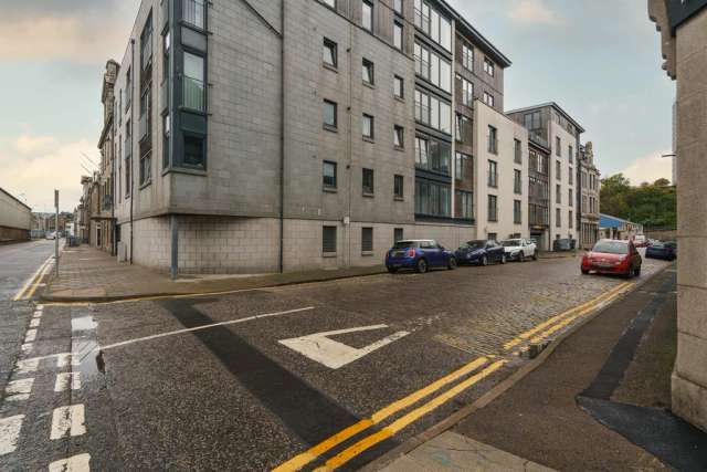 Apartment For Sale in Aberdeen City, Scotland