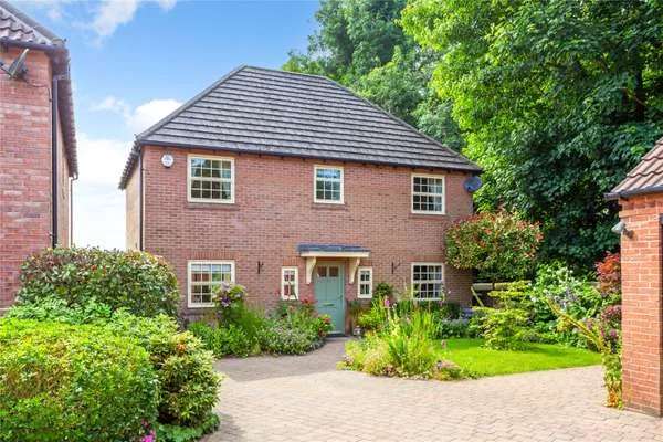 Burton Cliffe, Lincoln, Lincolnshire, LN1 3WT | Property for sale | Savills