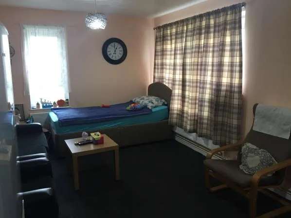 Flat For Rent in Sheffield, England