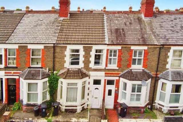 2 bedroom terraced house for sale