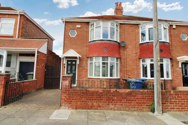 2 bedroom semi-detached house for sale