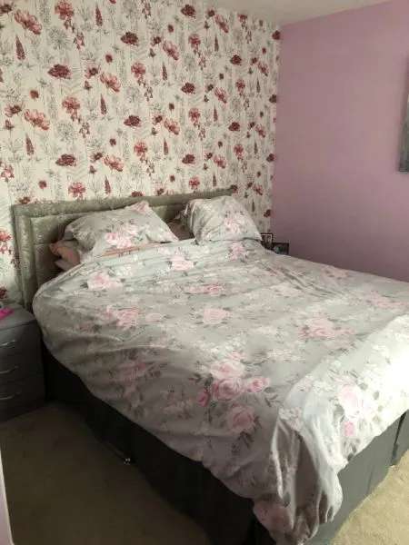 Flat For Rent in Dover, England