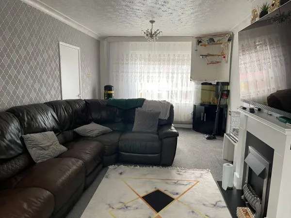 House For Rent in Wakefield, England