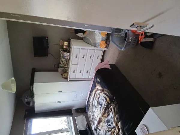 Flat For Rent in Guildford, England