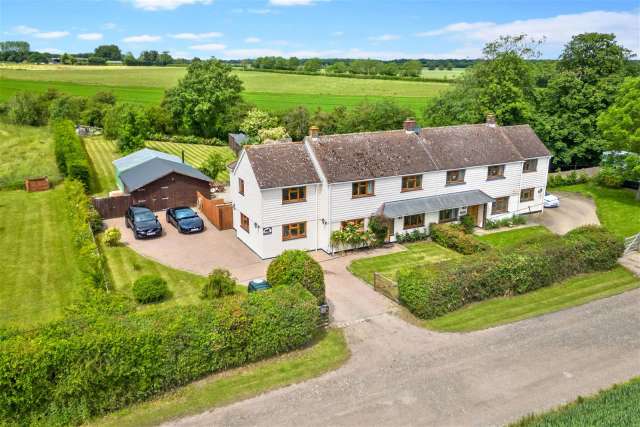 Semi-Detached House for sale with 4 bedrooms, Tye Hall Chase, Roxwell