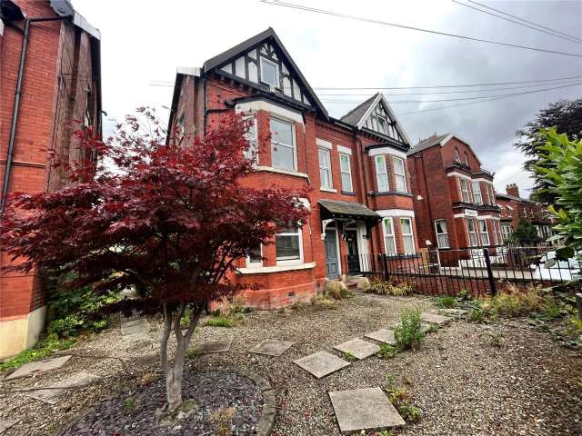 Flat For Sale in Stockport, England