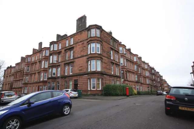 Flat to rent in Laurel Place, Glasgow G11