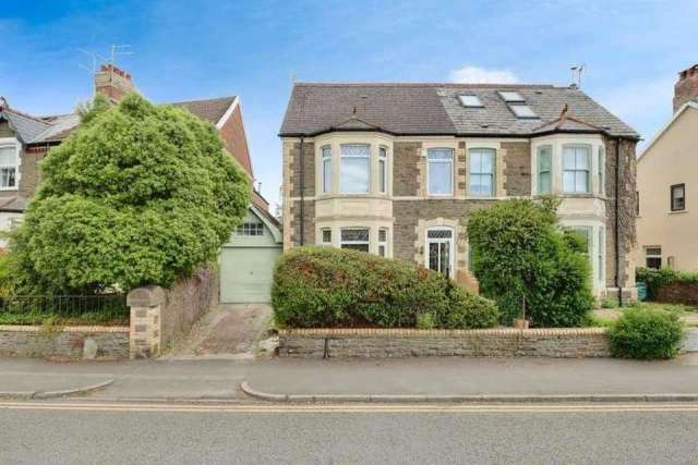 5 bedroom semi-detached house for sale