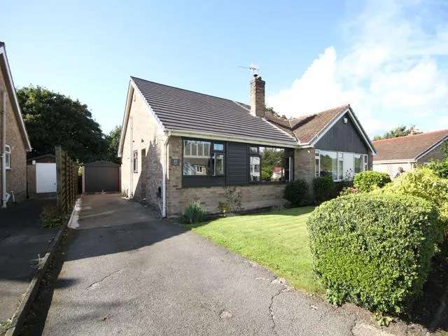 3 bedroom semi-detached bungalow for sale