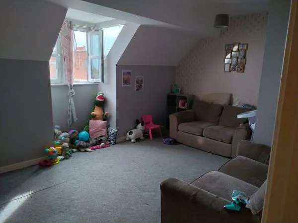 Flat For Rent in Tendring, England