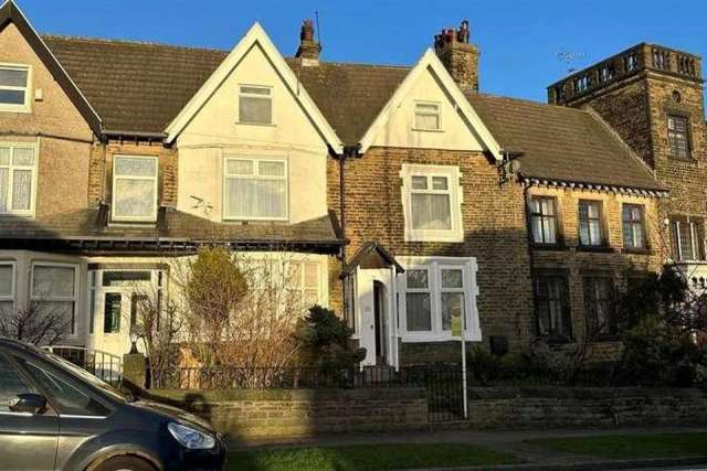 4 bedroom terraced house for sale