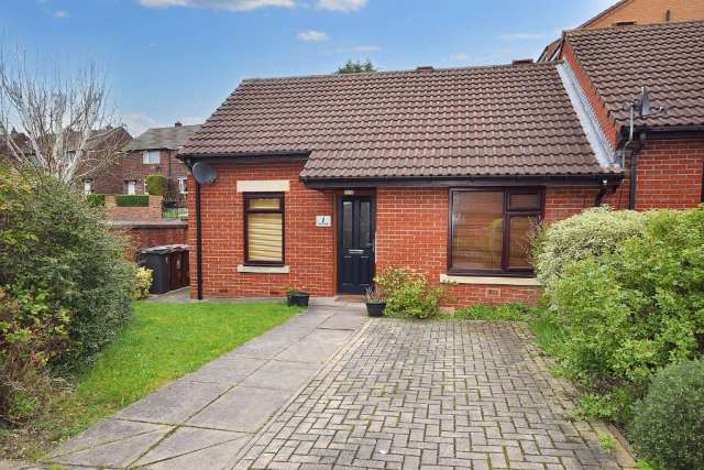 Bungalow For Sale in Wakefield, England