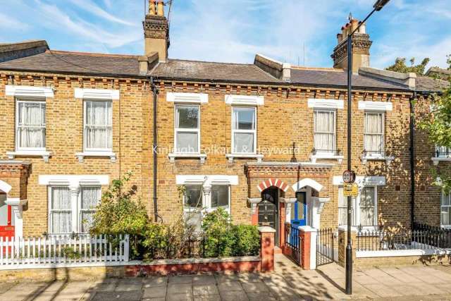 House Under Offer in City of Westminster, England