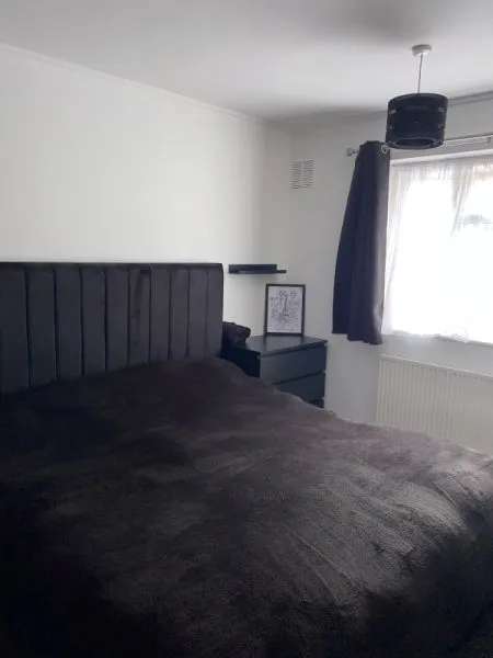 Flat For Rent in Hull, England