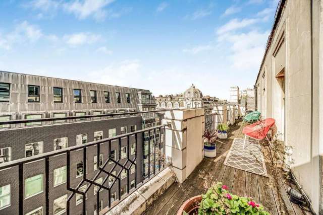 Flat Under Offer in City of Westminster, England