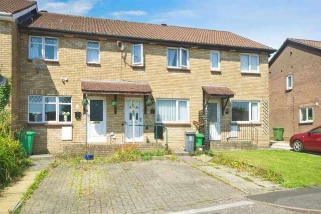 2 bedroom terraced house for sale