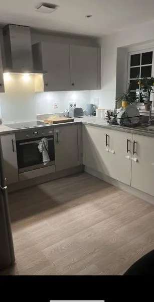 House For Rent in Guildford, England