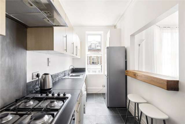 2 bedroom flat/apartment in London