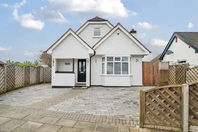 5 bedroom bungalow for sale