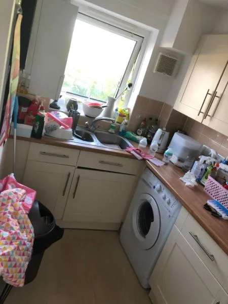 Flat For Rent in Guildford, England