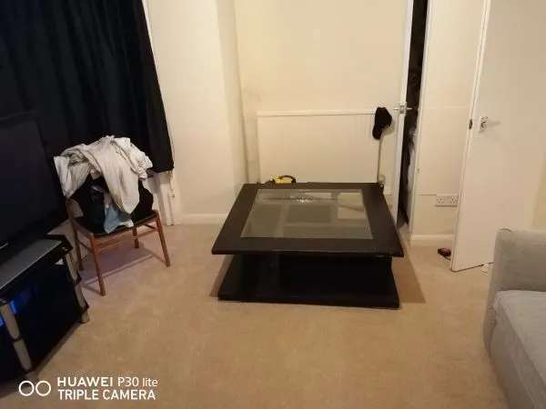 Flat For Rent in Guildford, England