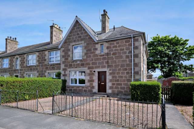 Flat For Rent in Stonehaven, Scotland