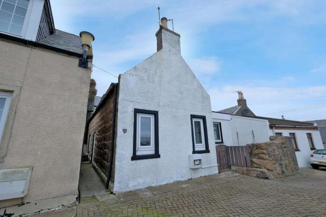 House For Rent in Peterhead, Scotland