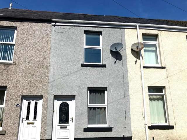 2 bedroom terraced house for sale