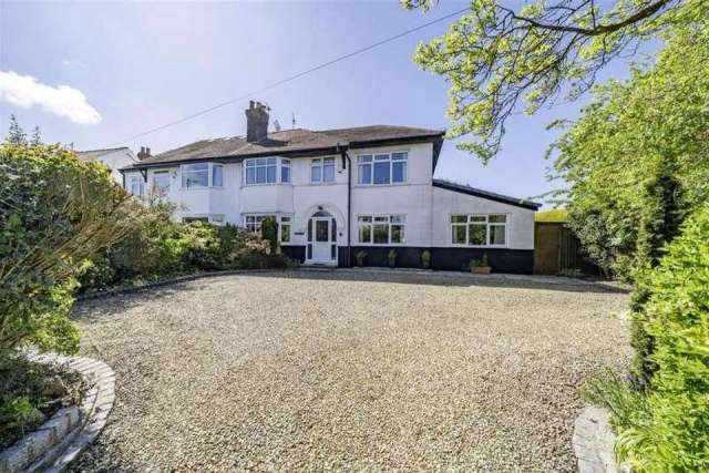 5 bedroom semi-detached house for sale