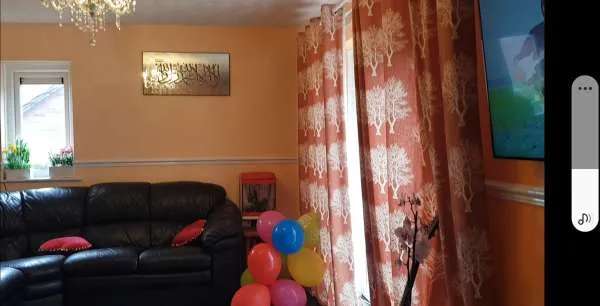 Flat For Rent in Sheffield, England