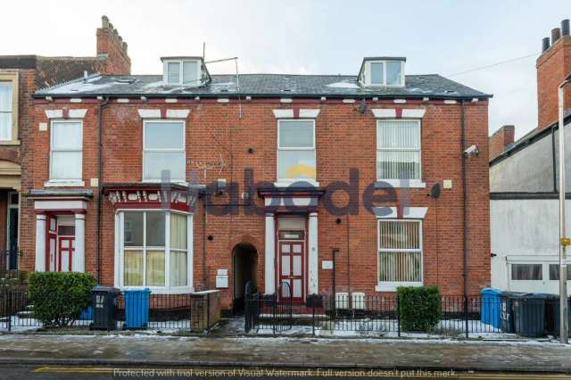 Flat For Rent in Hull, England